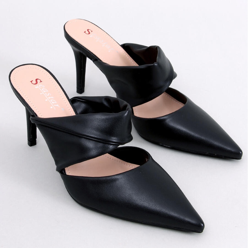 Charisse Black sandály na jehlovém podpatku černá 1 Charisse Black sandály na jehlovém podpatku černá 1