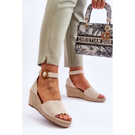 Kožené sandály na klínu Comfort Shoe Béžová Verola béžový 2