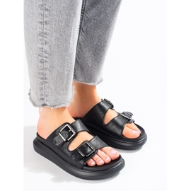 LA.FI Pantofle s přezkami černý 1