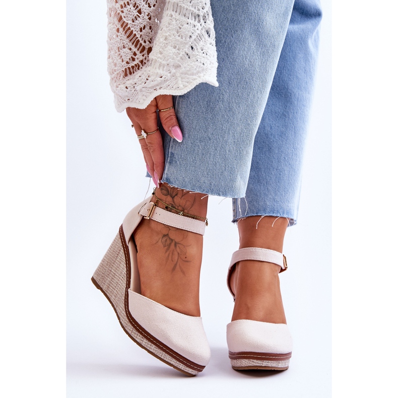 PS1 Dámské klasické sandály na klínu Béžová Malani béžový 1