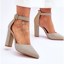 Lesklé lodičky na vysokém podpatku Gold True Love zlatý 2