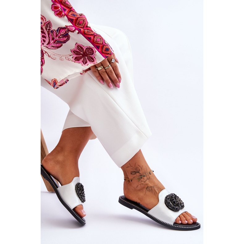 Dámské ploché pantofle s ozdobami S.Barski KV-520-3 Silver stříbrný 2