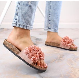 Dámské ploché sandály s pudrově růžovými květy eVento 5969 6