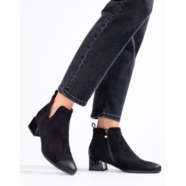 Černé semišové boty Vinceza černý 2