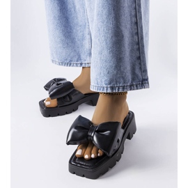 Seastar Černé skluzavky s traktorovými podrážkami od Bossé černá 1