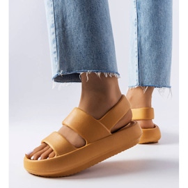 Hnědé sandály Salinas hnědý 1 Hnědé sandály Salinas hnědý 1