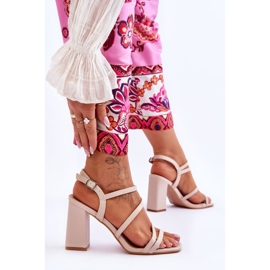 Béžové kožené sandály na podpatku Florentina béžový 2