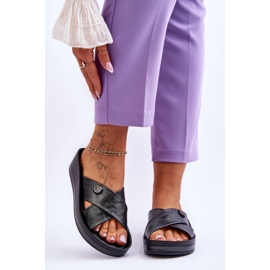 Vinceza Dámské pantofle na platformě s ozdobou Black Brooklyn černá 1