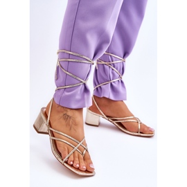 Vázané sandály se zlatými vysokými podpatky tajná láska 2