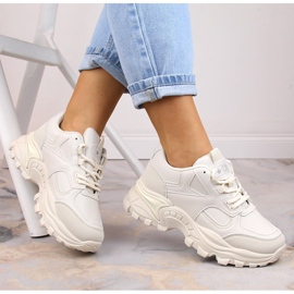 Dámská sportovní obuv na béžové platformě eVento 5465 béžový 1