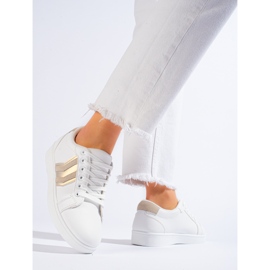 Klasické sportovní boty Shelovet bílé barvy bílý 1