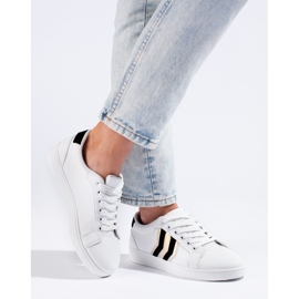 Klasické sportovní boty Shelovet bílé barvy bílý 1