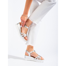 Dámské stříbrné sandály Shelovet na klínku stříbrný 2