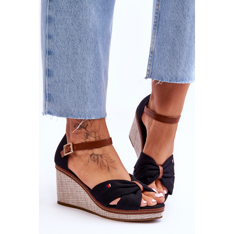 PS1 Dámské Sandály Na Spleteném Klínu Černá Judith 1