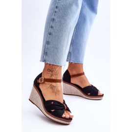 PS1 Dámské Sandály Na Spleteném Klínu Černá Judith 2