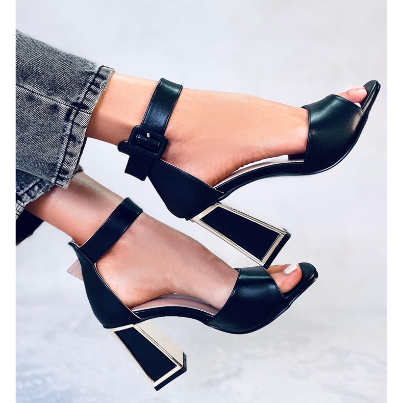 Tamara Černé sandály s geometrickým podpatkem černá 1