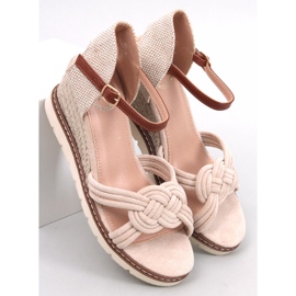 BM Béžové sandály na klínku Tedder béžový 1