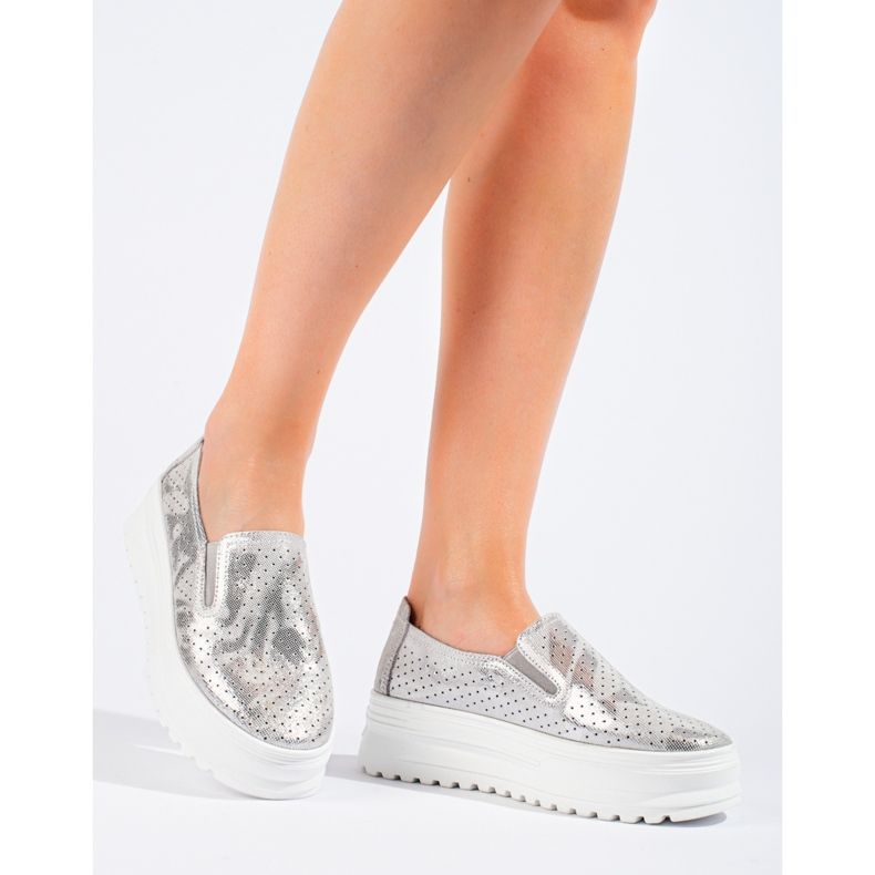 Dámské stříbrné slip on kožené boty Shelovet stříbro 2