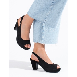 Černé semišové sandály Shelovet s pohodlným podpatkem černá 2