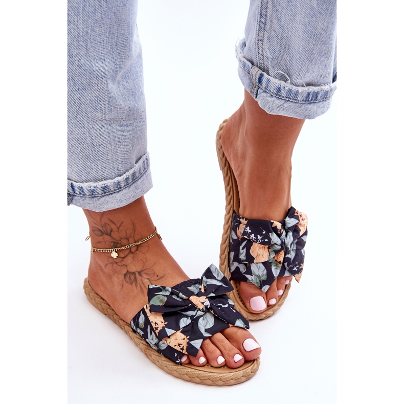 FK1 Dámské Pantofle S Látkovou Mašlí Černý Květ černá 2