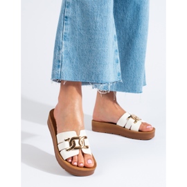 Dámské bílé pantofle Shelovet na platformě bílý 1