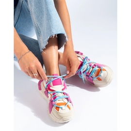 Dámské pestrobarevné tenisky na silné podrážce Shelovet bílý 2